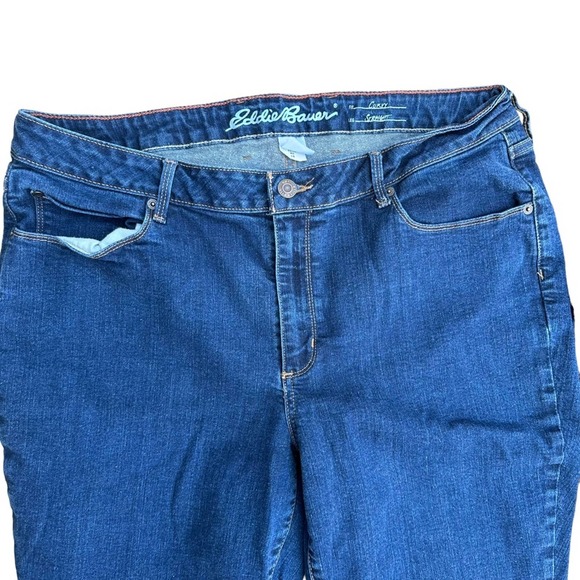 Eddie Bauer Curvy Straight Jeans, Size 18 - Picture 3 of 9
